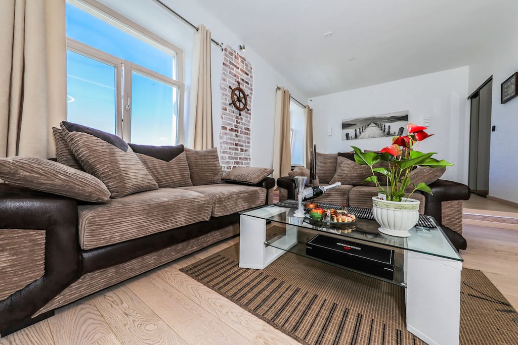 Very bright and cozy apartment with lots of sun light for your lovely getaway...