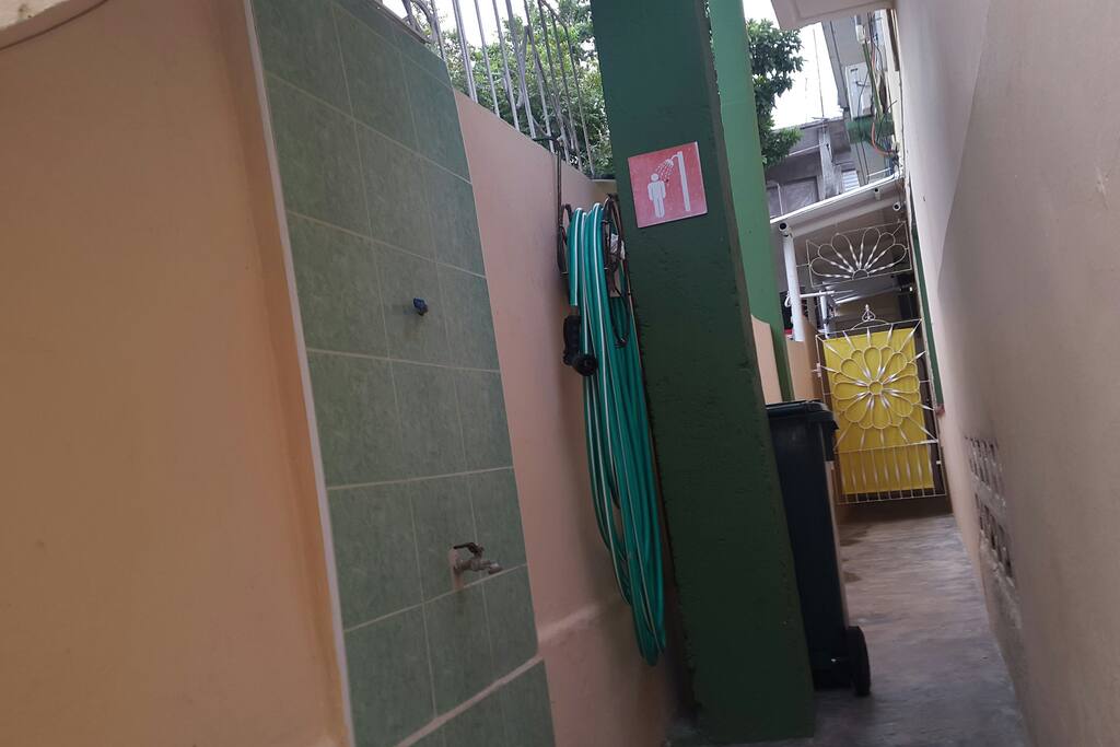 Ducha para quitarse la arena