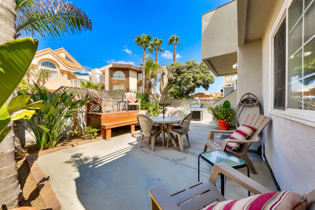 Exclusive and enclosed patio