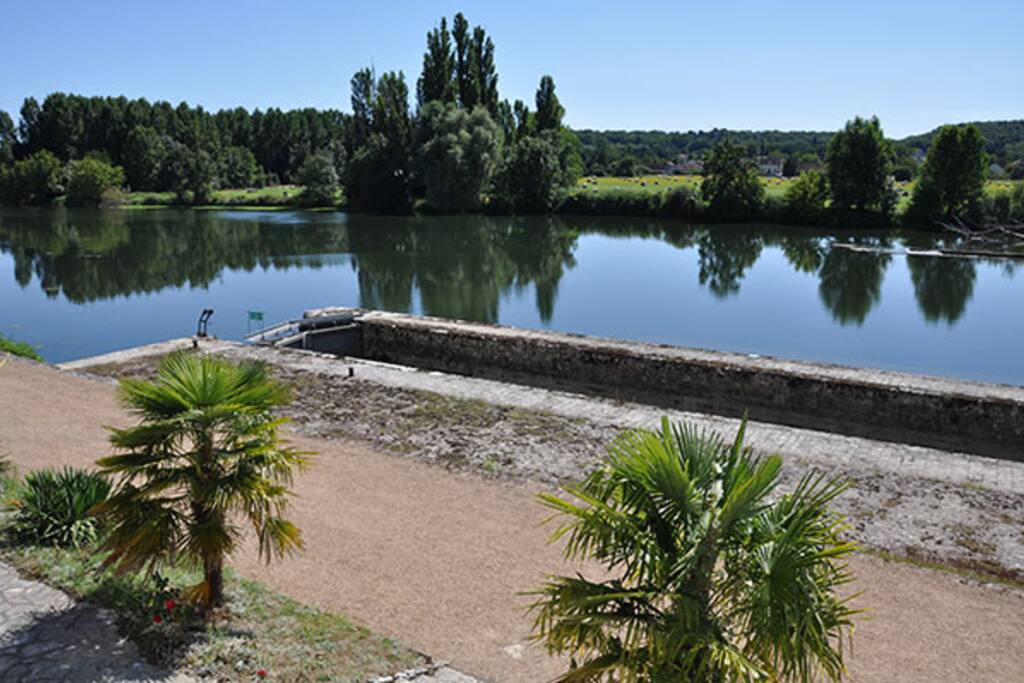 Vue sur l'écluse