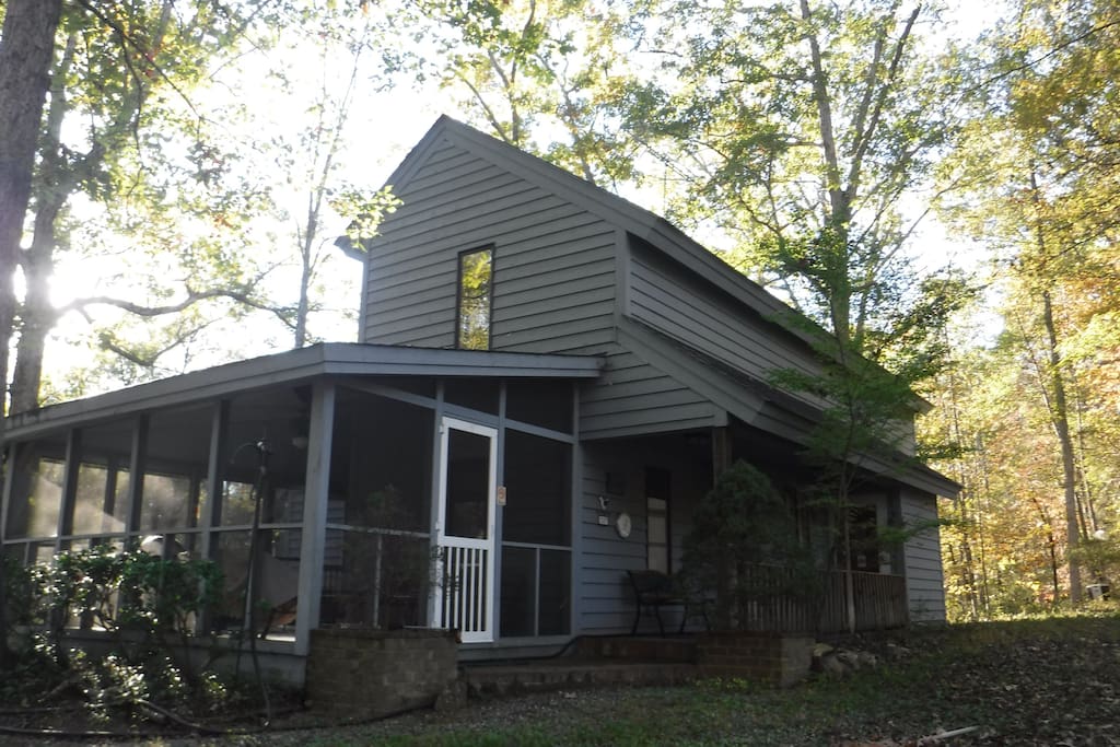 Lovely contemporary home overlooking a beautiful southern stream in the gorgeous hardwood forest