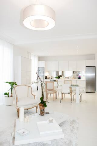 Luxurious 2 bedrooms apartment gallery image 4