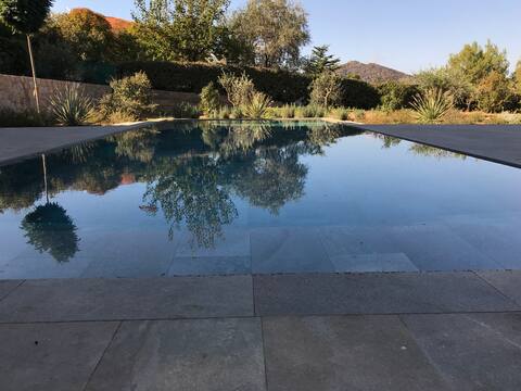 Luxurious and quiet villa with pool in Calenzana