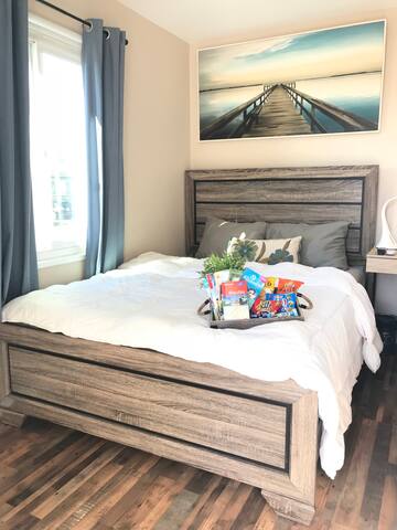 ★Close to everything ★ Private Entry & Bathroom ★