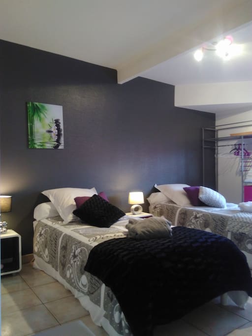 Une vue de la chambre