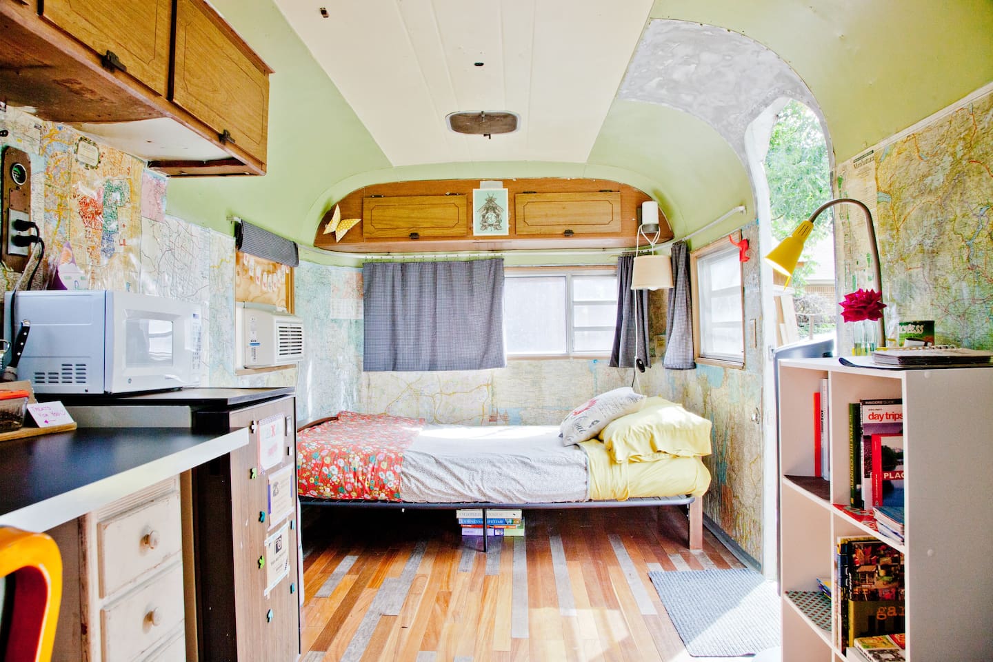 Vintage Airstream In East Austin Texas Campers Rvs For Rent In