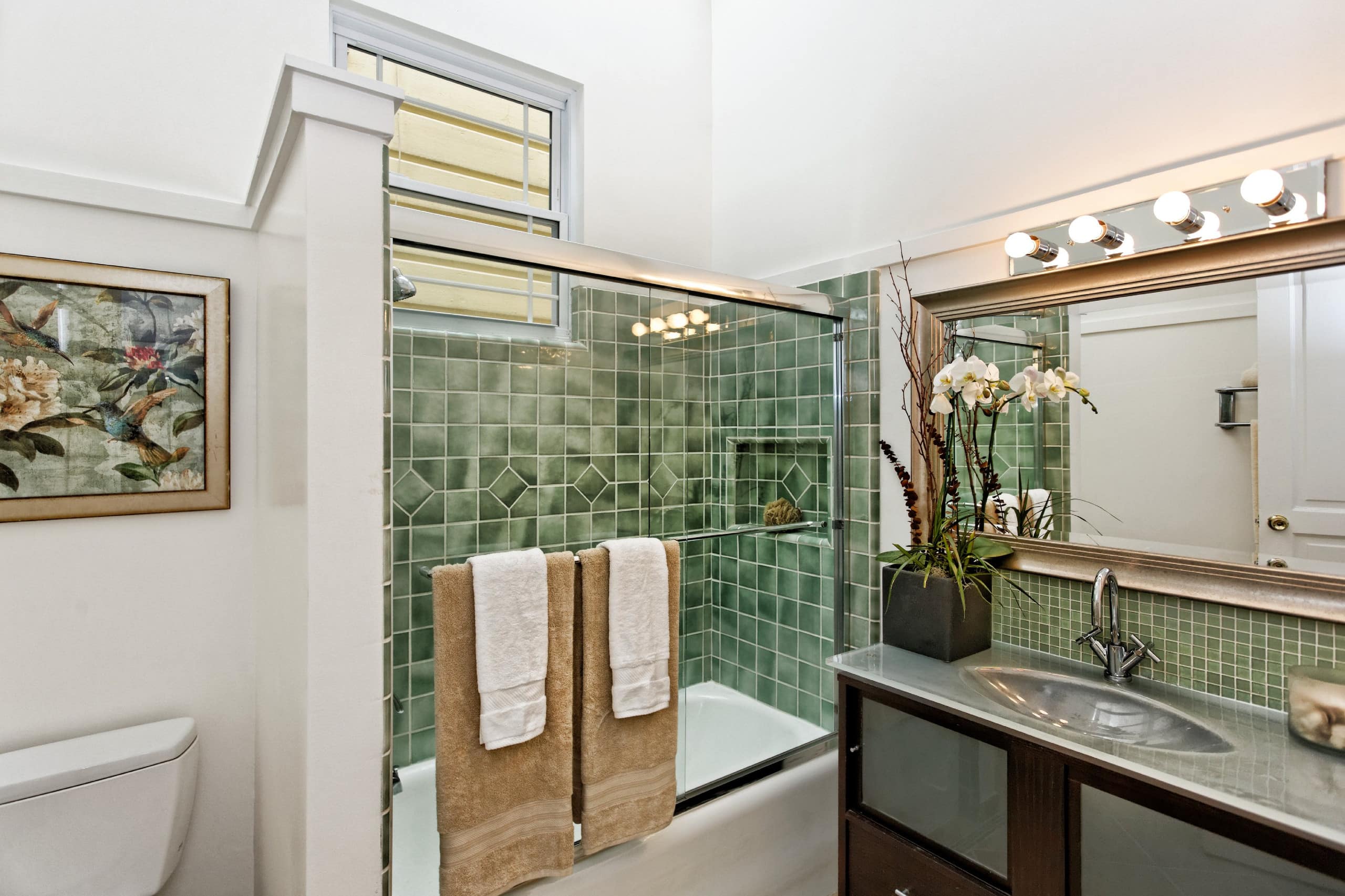 Home in San Francisco · ★4.82 · 3 bedrooms · 3 beds · 2.5 baths - Image 11