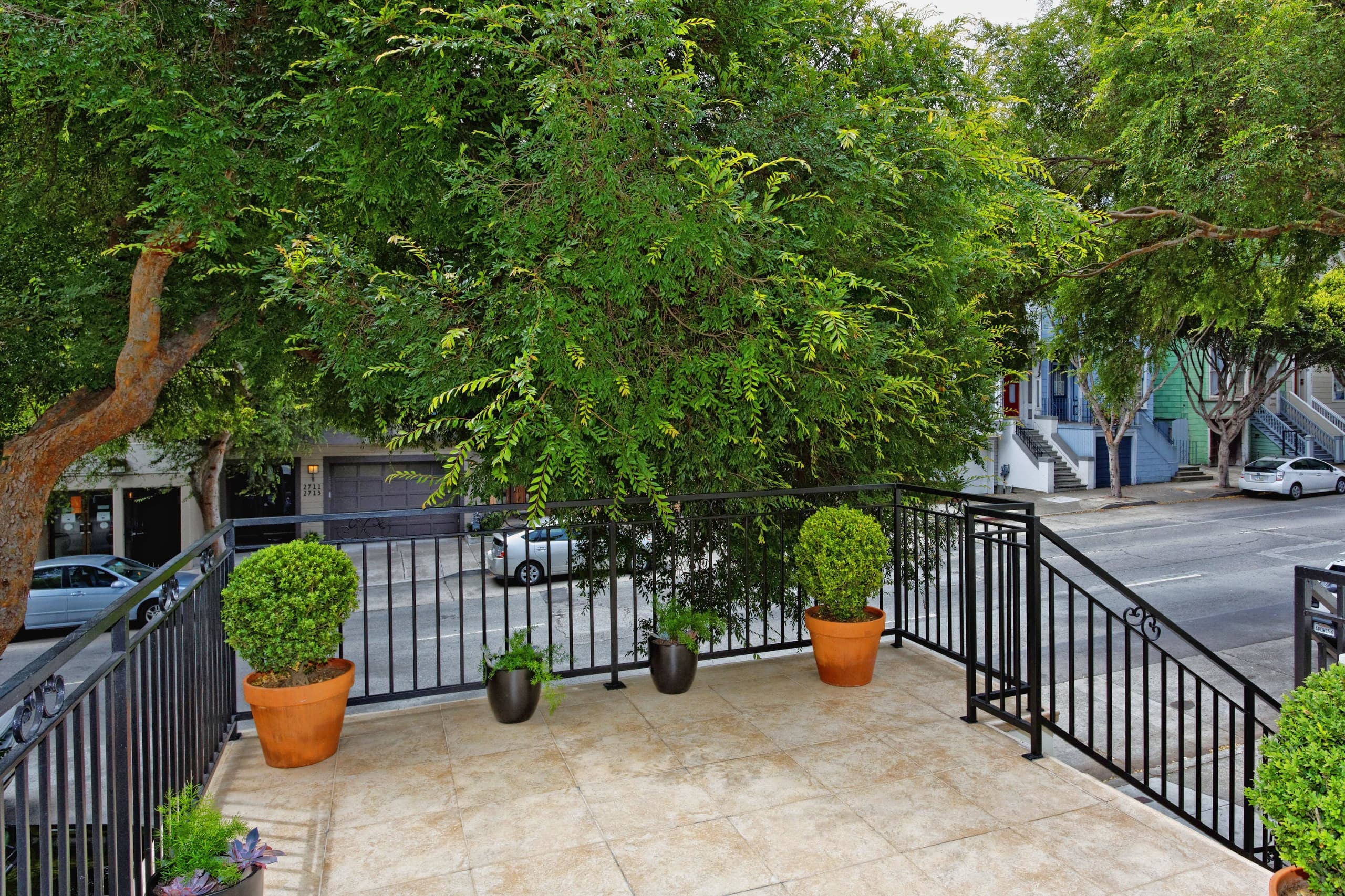 Home in San Francisco · ★4.82 · 3 bedrooms · 3 beds · 2.5 baths - Image 7