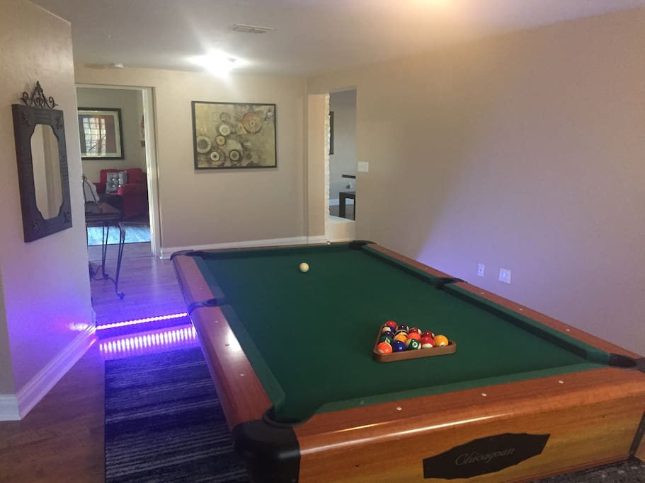 Pool table