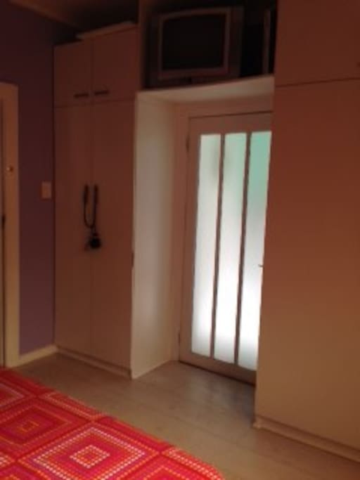 En suite entrance
