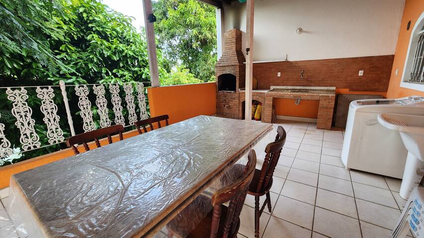 Casarão na Praia da Barra da Tijuca 16 Hóspedes. gallery image 2