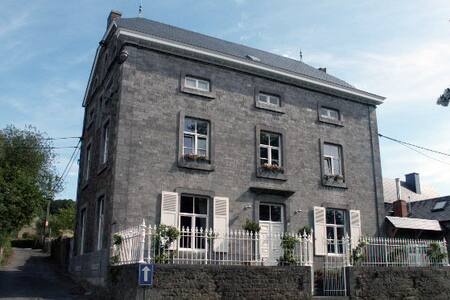 Top 20 assesse vacation rentals, serviced apartments & condo ... Idées Tracteur Literie