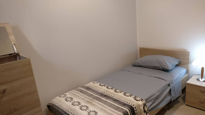 Dormitorio individual extra