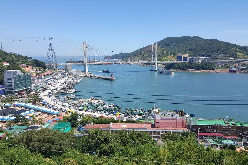 민박집 전경(2018년 7월14일 촬영)-여수 밤바다, 거북선 대교