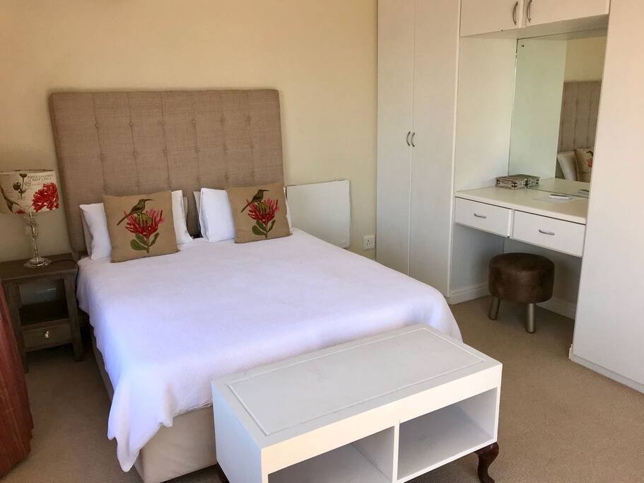 Bright and sunny queen size bed