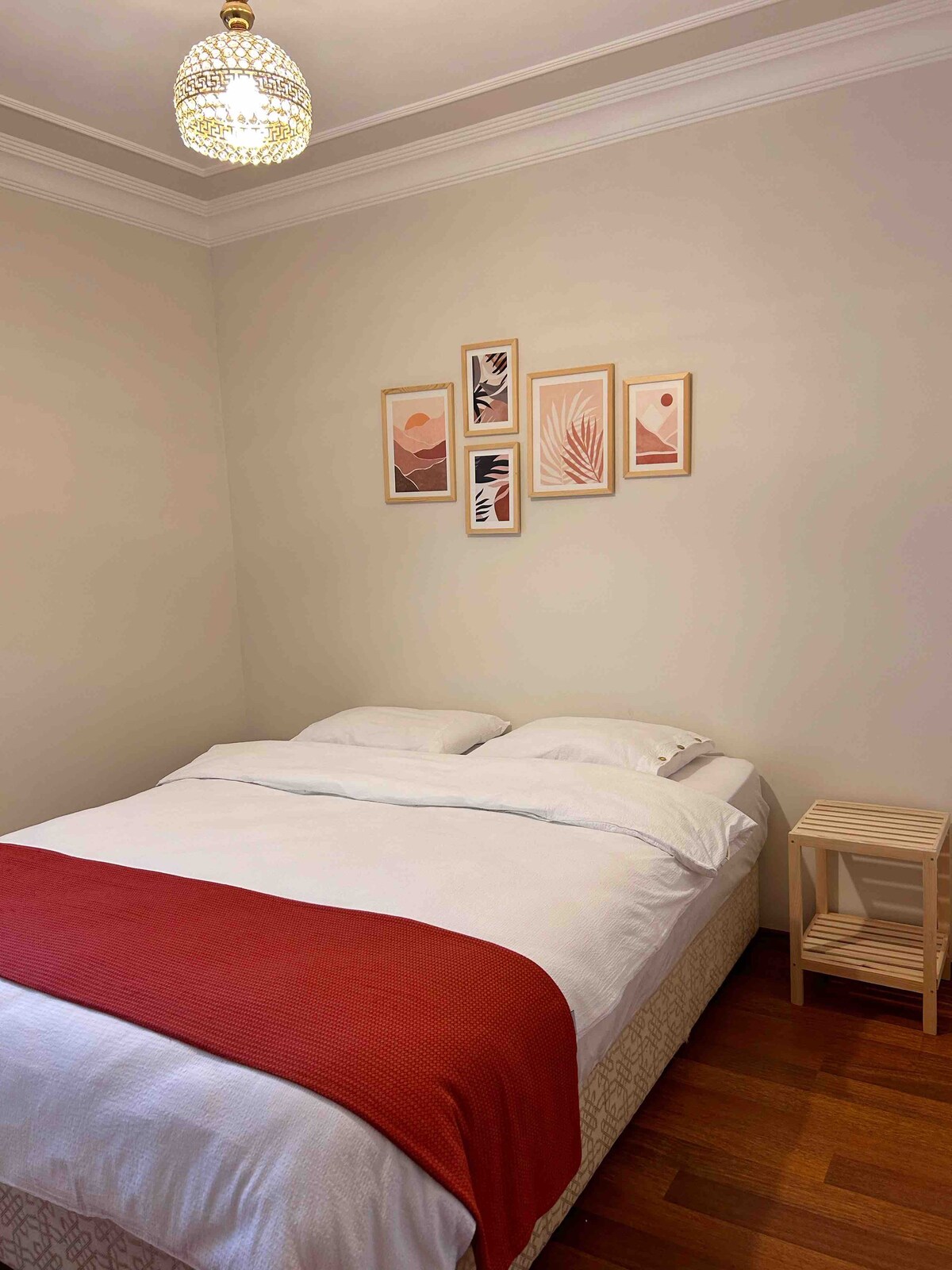 4. Spálňa - vstupné poschodie