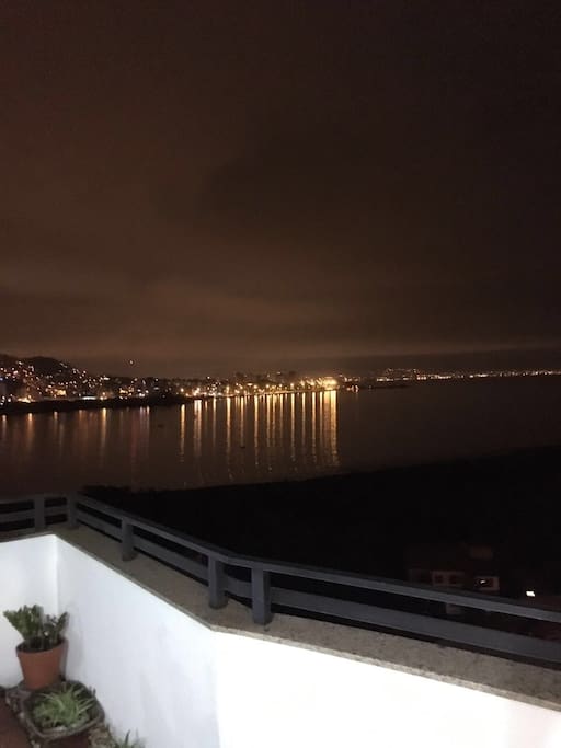 Vista para baia sul/ Av Beira Mar