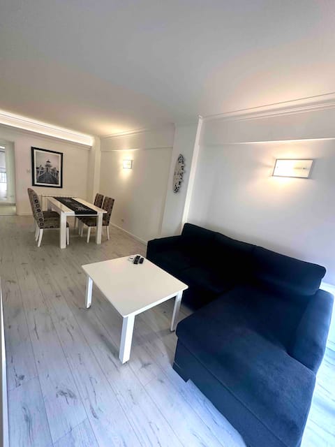 Top performing Airbnb: Exclusive central apartment in Partido De Bahía Blanca