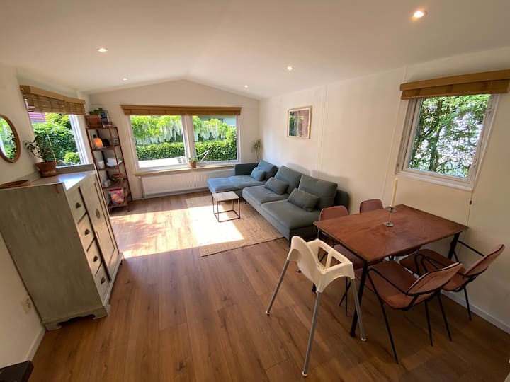 Relaxing Family Chalet W. Many Play Areas For Kids - Zuid-Holland