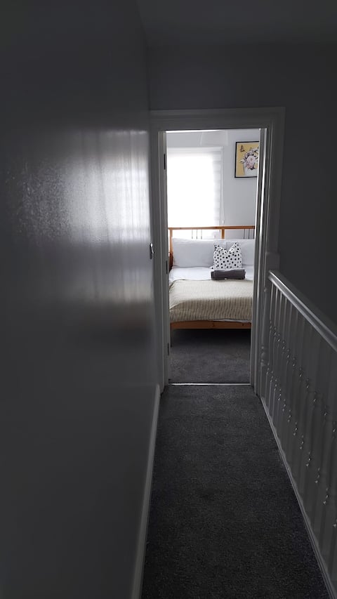 Popular Airbnb listing: White Shelf West Dartford in Wilmington