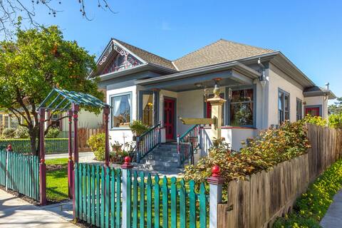 Light Victorian Home Downtown Campbell King Bed