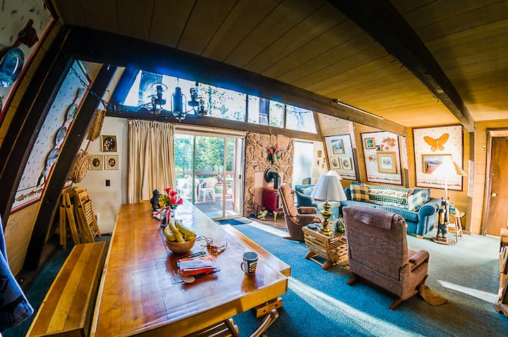 Simple, Charming, Mountain Getaway - Truckee, CA