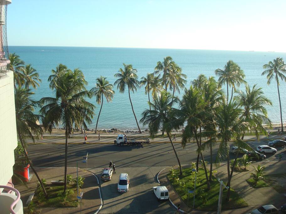 Vista do lindo mar de Ponta Verde, em Maceió
