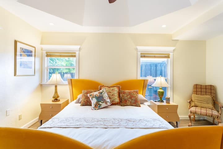 غرفة النوم الرئيسية.