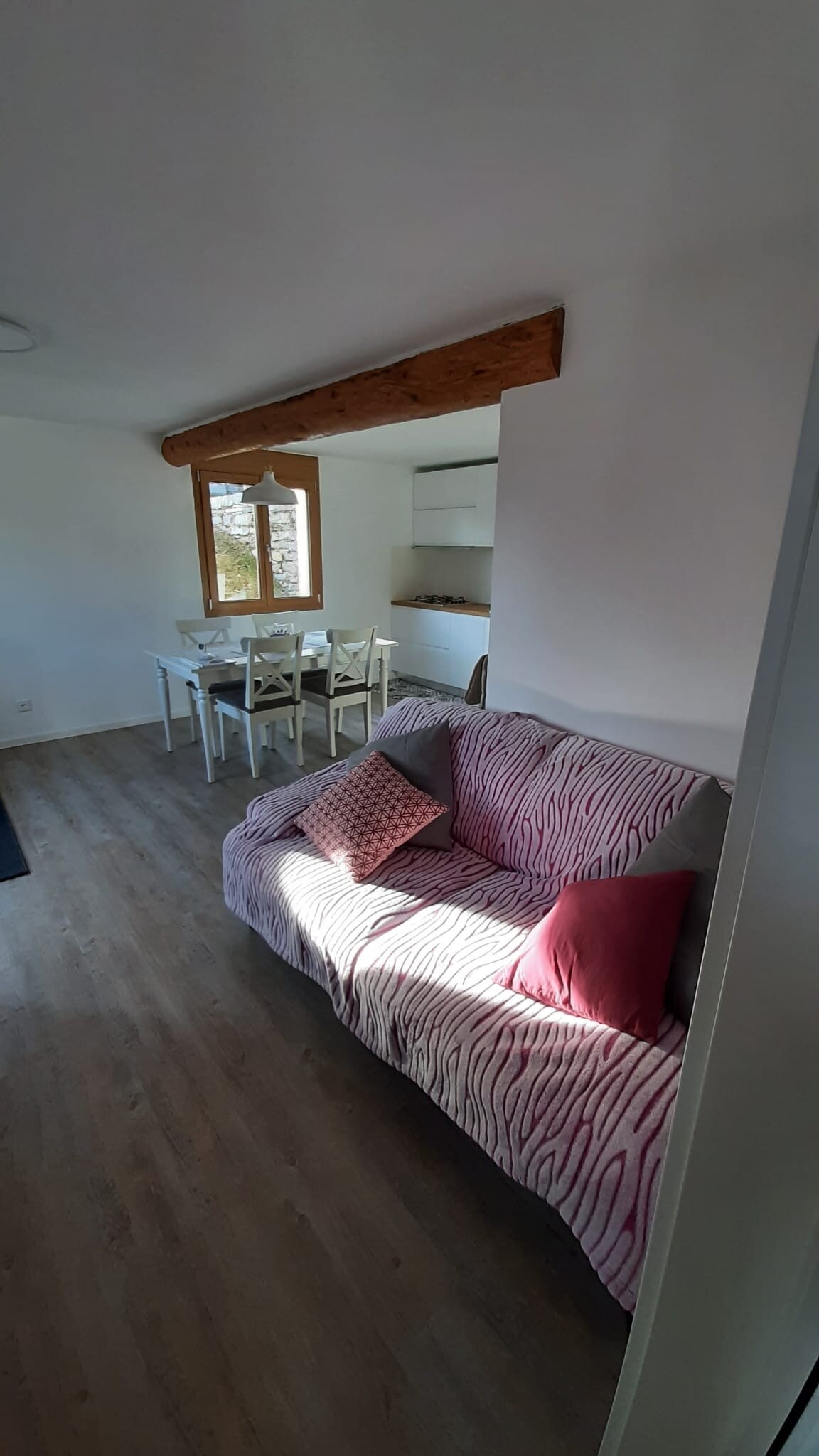 Popular Airbnb listing: Rustic House Zè, Isone in Ticino