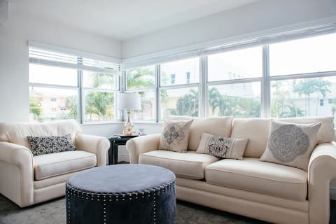 Top performing Airbnb: The Little Inn with a Big ❤️ in Lauderdale By The Sea