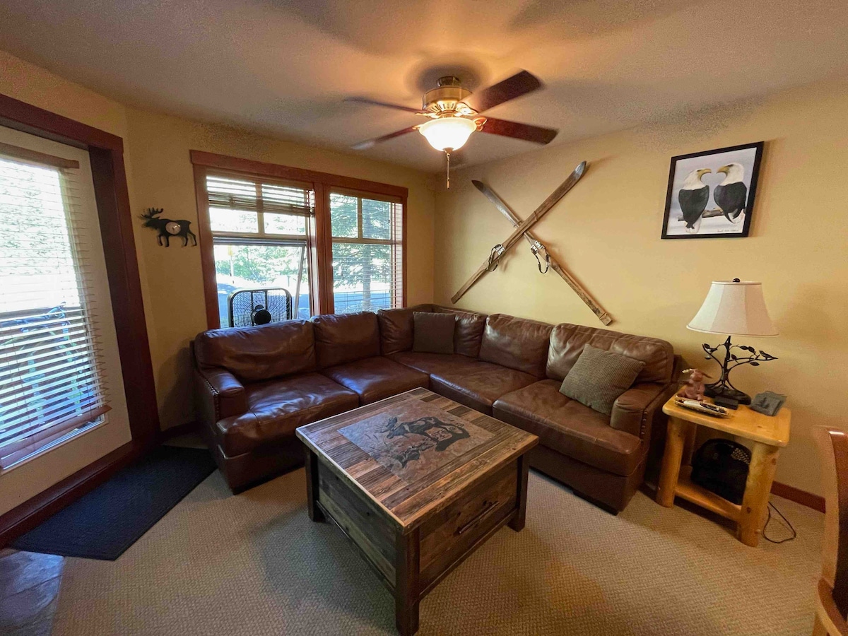 Top performing Airbnb: Cozy Solitude condo, your adventure awaits! in Brighton