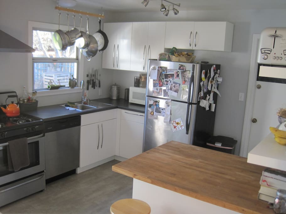 Kitchen with island