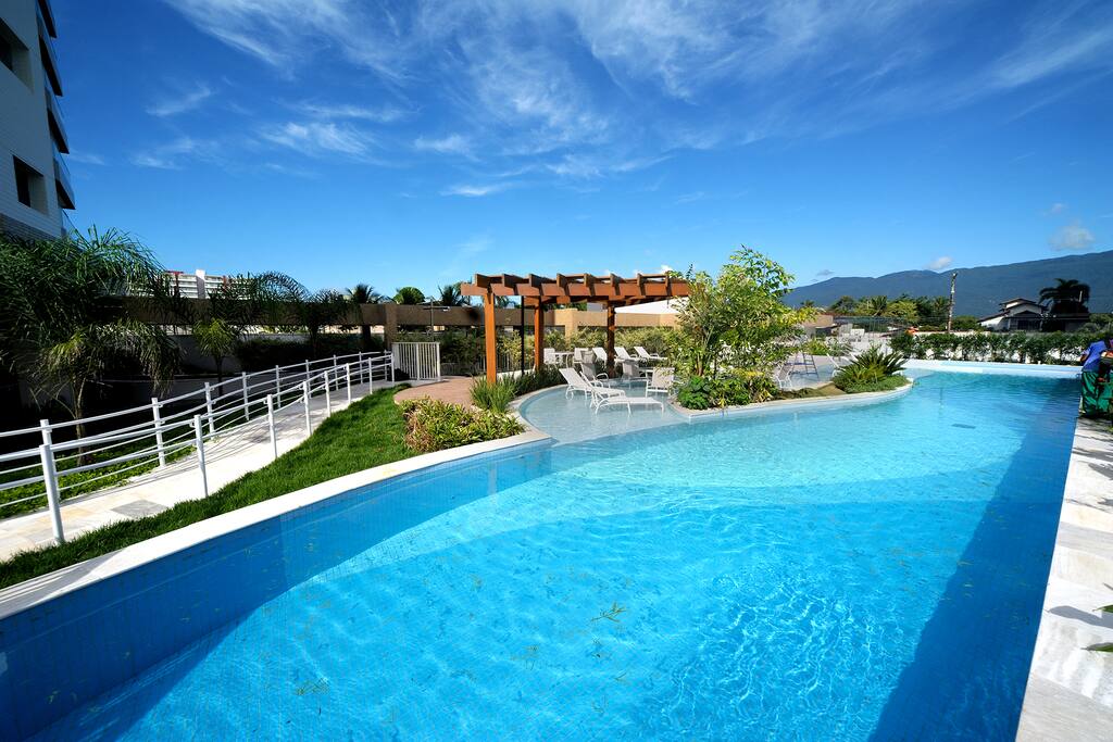 Piscina Adulto e Infantil