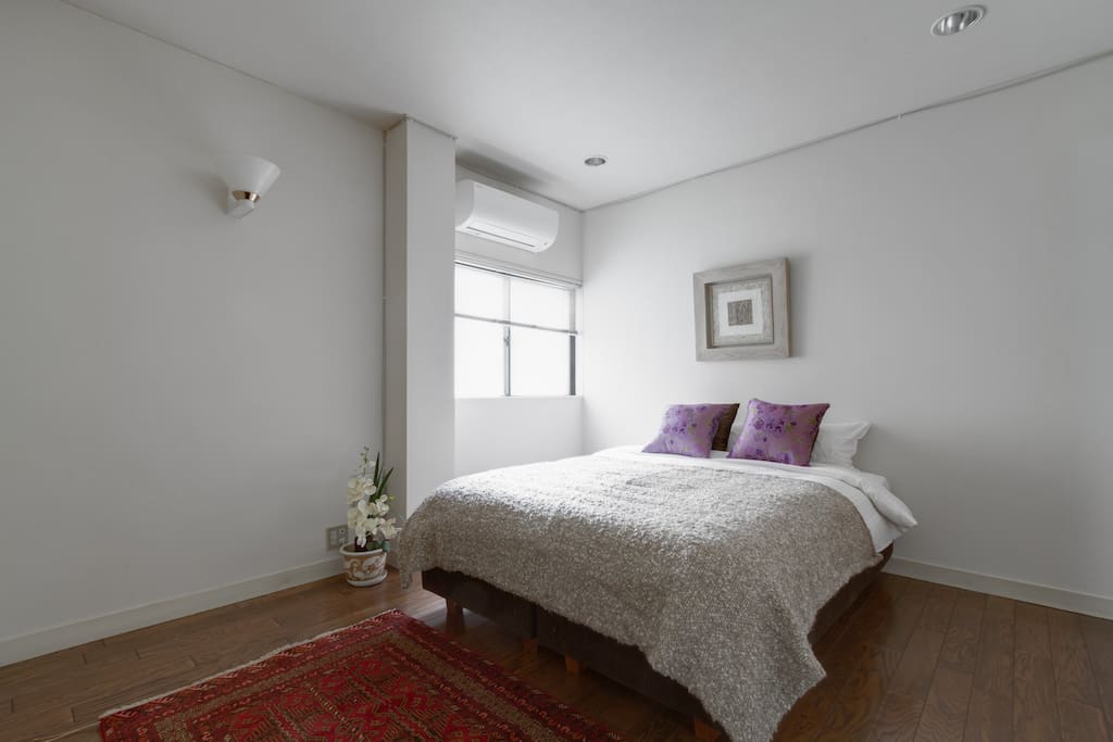 comfortable room with great bed