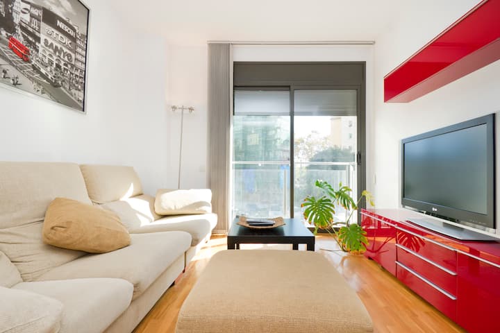 Apartment 200 m from beach and 200 m from metro!