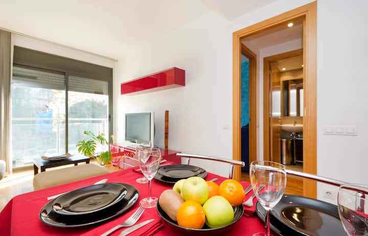 Apartment 200 m from beach and 200 m from metro!