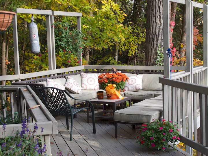 Year Round Lake Home Houses for Rent in Ithaca, New York, United