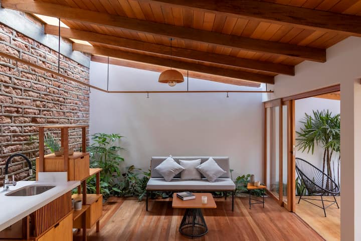 Suite Acogedora Y Céntrica Con Jardines - Quito