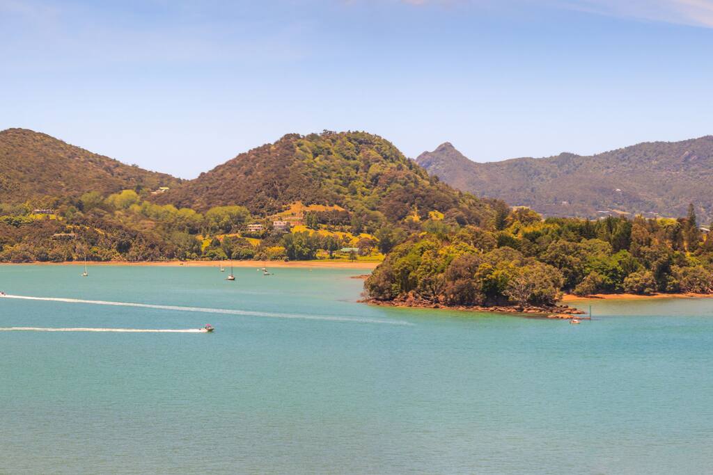 Parua Bay with view of Nook Bay.