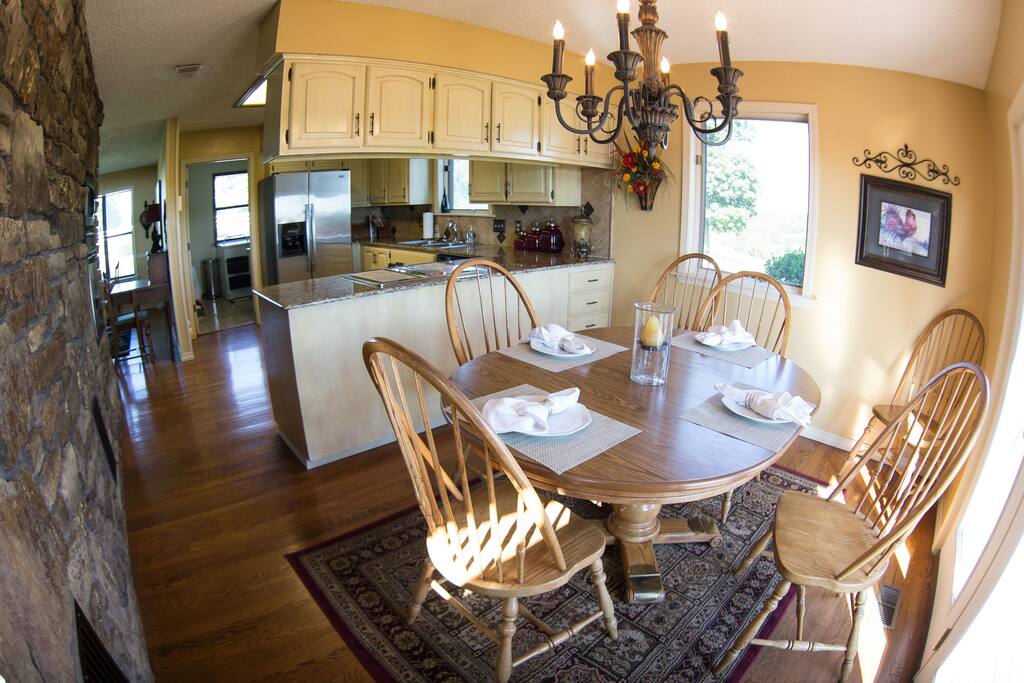 Breakfast Nook