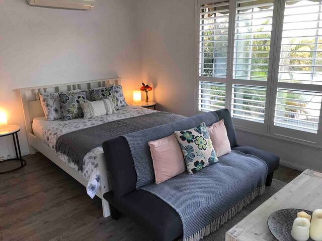 Beautiful Arcadia Vale