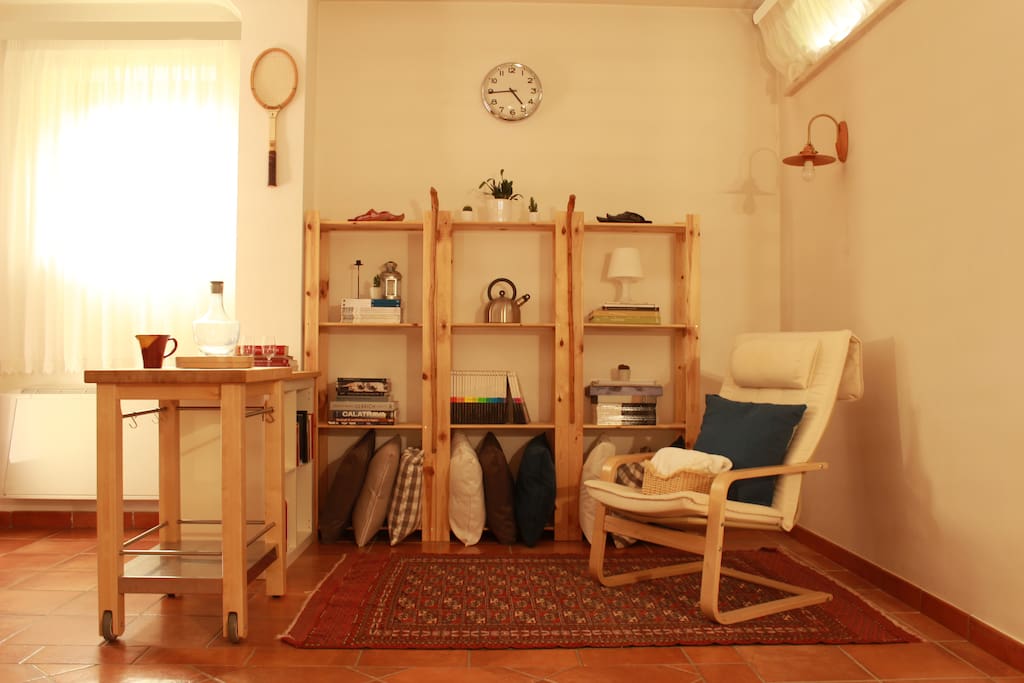Angolo lettura / Reading corner