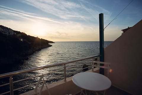 Popular Airbnb listing: Apartment Myrtle in Bušat