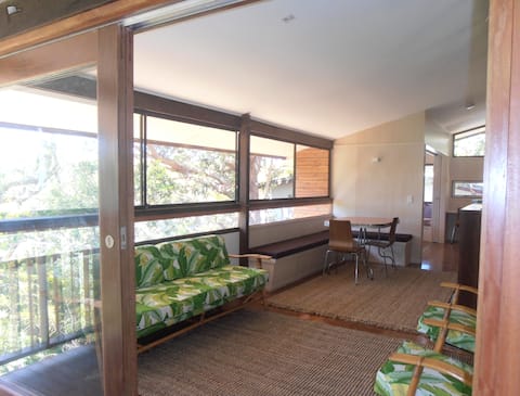 Popular Airbnb listing: Currawong at Point Lookout in Point Lookout