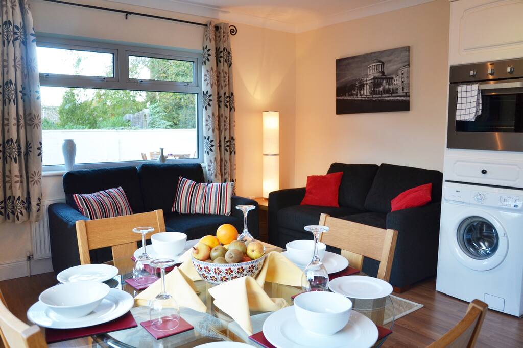 Garden Mews Apt. WIFI Ardree House, Apartments for Rent in Killarney