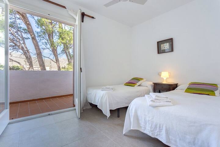 غرفة النوم 1