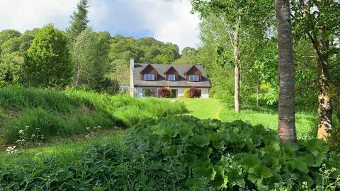 Rivermill House near Loch Ness - pet friendly.