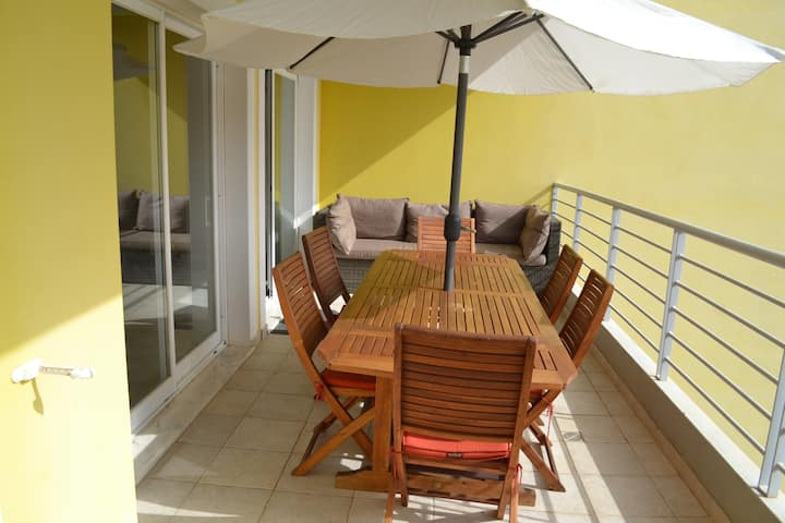 Very nice terrace apartment.