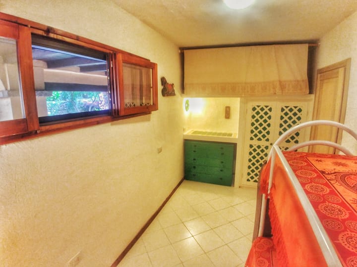 Bedroom for 2 with option for additional guest with built-in bed, next door bathroom -  Bedroom for 2 guests with optional 3rd person in single bed and bathroom 