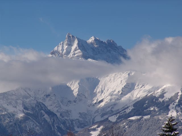 Chalet Balthazar 4 – Central Villars, Great Views gallery image 4